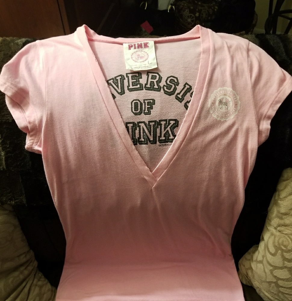 Rare PINK "University of Pink" Short sleeve v-neck
